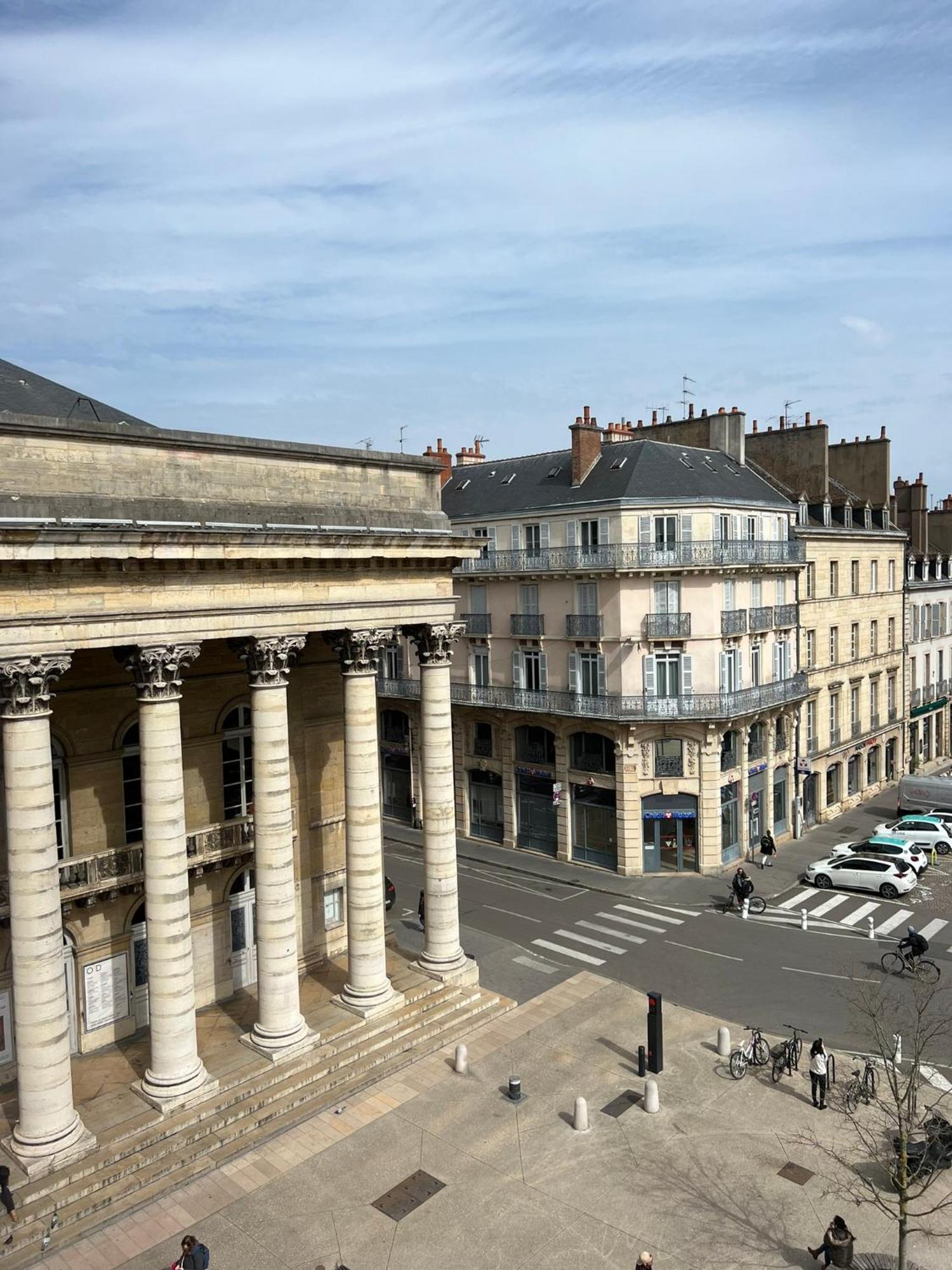 Appartement Le Theatre : Centre Historique Dijon